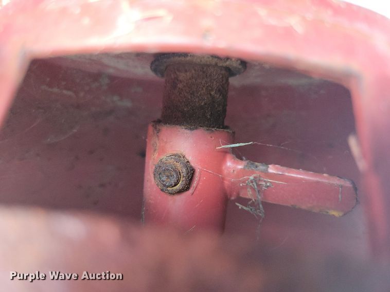 image for item DR4357 2019 Behlen Country spreader