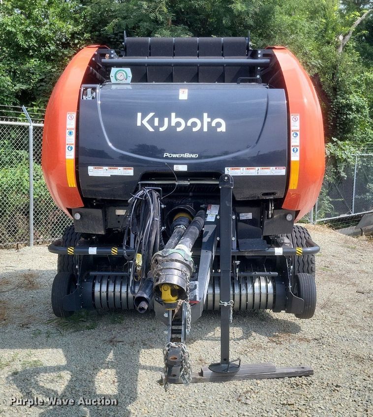 image for item DR4921 2022 Kubota  BV4180 round baler