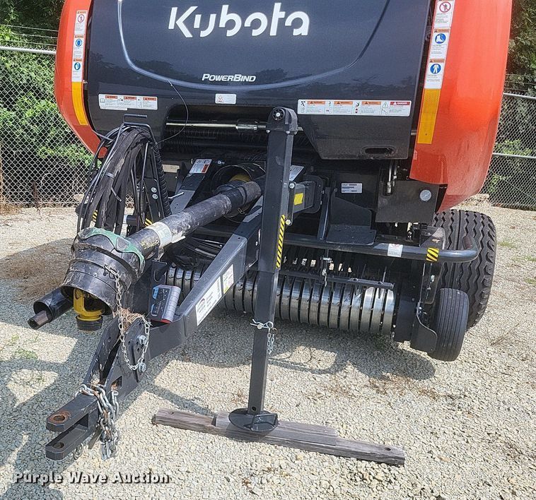 image for item DR4921 2022 Kubota  BV4180 round baler