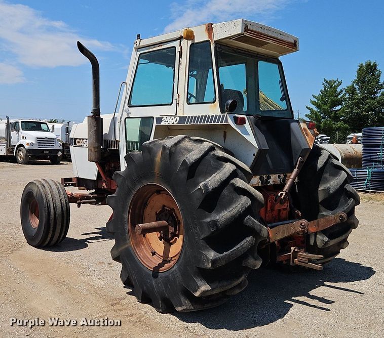 image for item DR8719 Case 2590 tractor