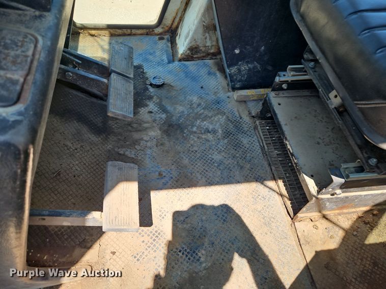 image for item DR8719 Case 2590 tractor