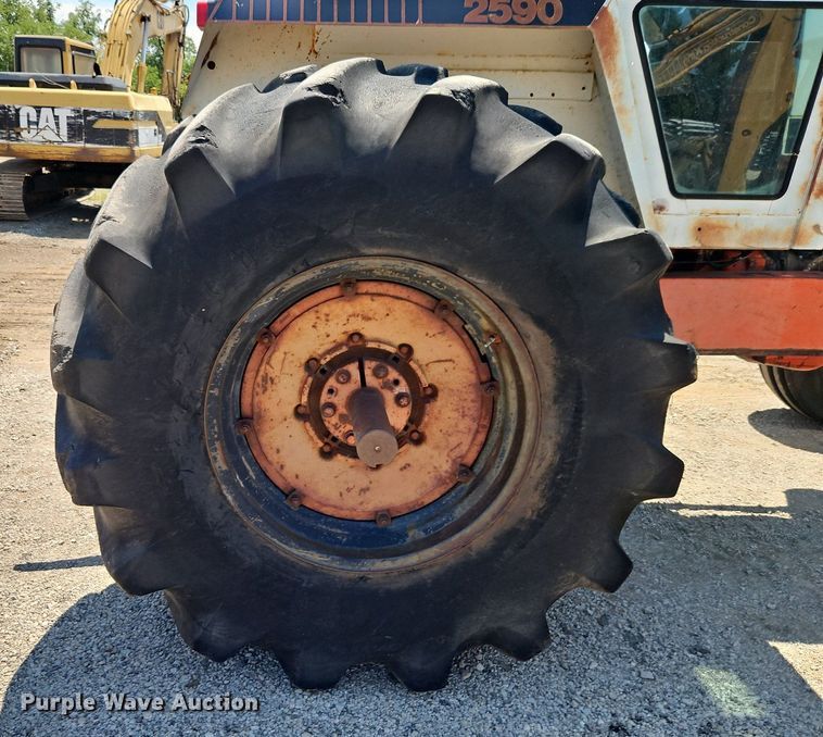 image for item DR8719 Case 2590 tractor