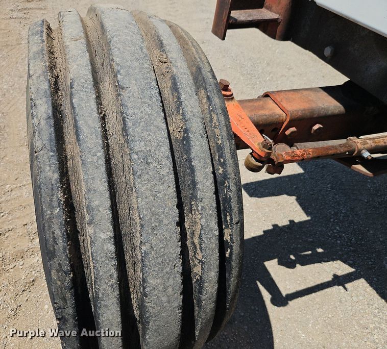 image for item DR8719 Case 2590 tractor