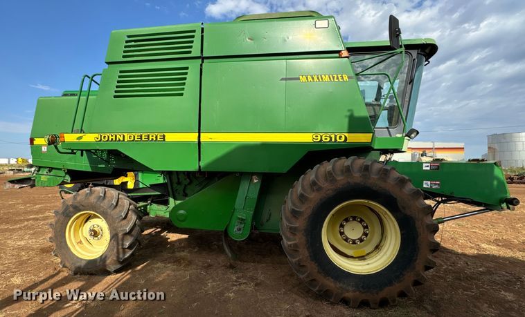 image for item DU3021 1998 John Deere 9610 combine