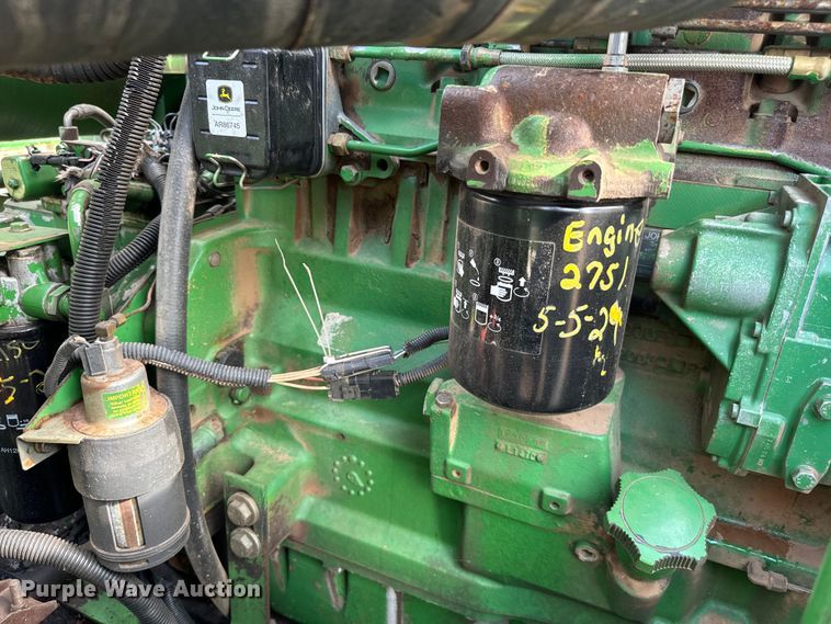 image for item DU3021 1998 John Deere 9610 combine