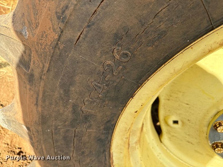 image for item DU3021 1998 John Deere 9610 combine