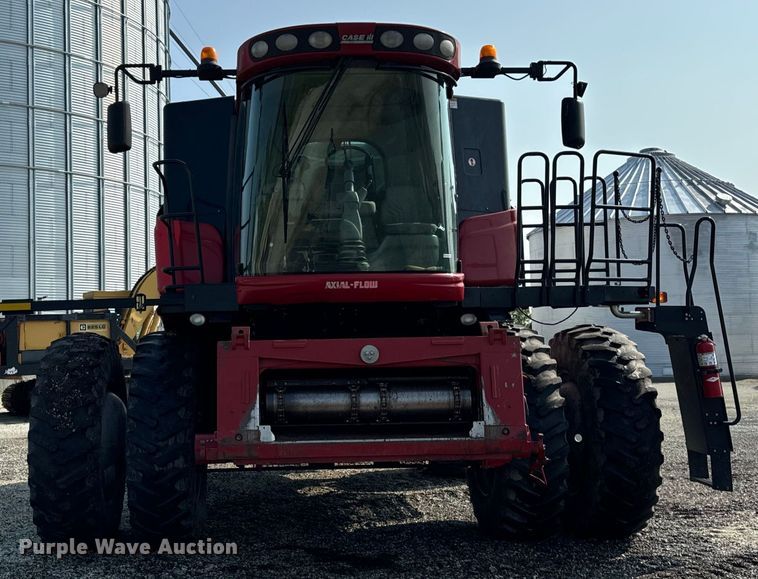 image for item DV5825 2006 Case IH AFX8010 combine