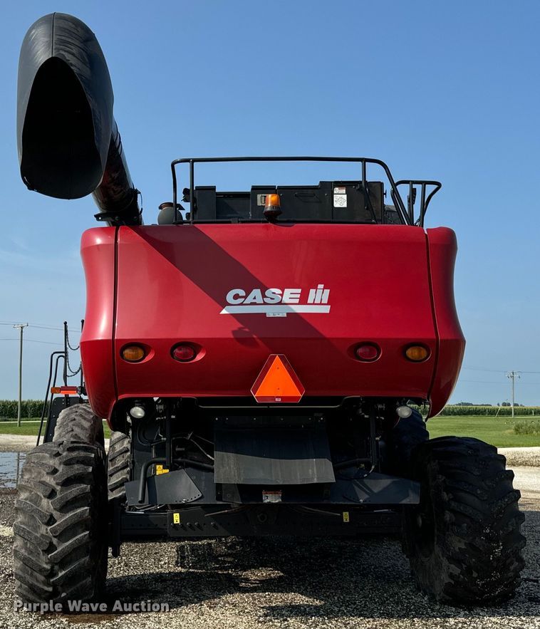 image for item DV5825 2006 Case IH AFX8010 combine