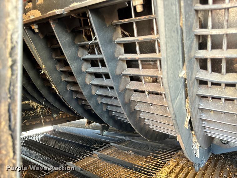 image for item DV5825 2006 Case IH AFX8010 combine