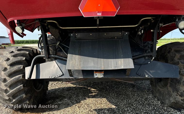 image for item DV5825 2006 Case IH AFX8010 combine