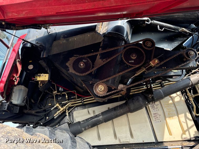 image for item DV5825 2006 Case IH AFX8010 combine