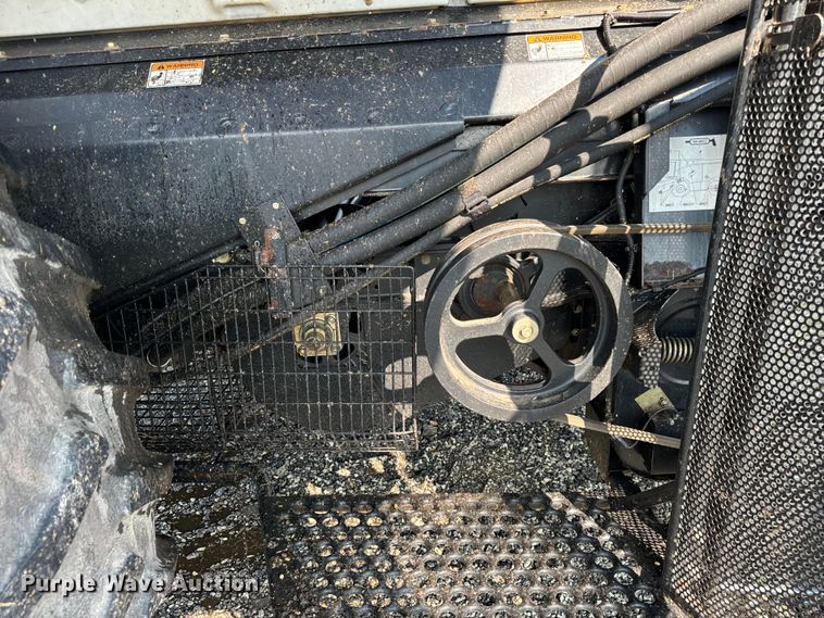 image for item DV5825 2006 Case IH AFX8010 combine