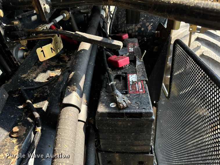 image for item DV5825 2006 Case IH AFX8010 combine