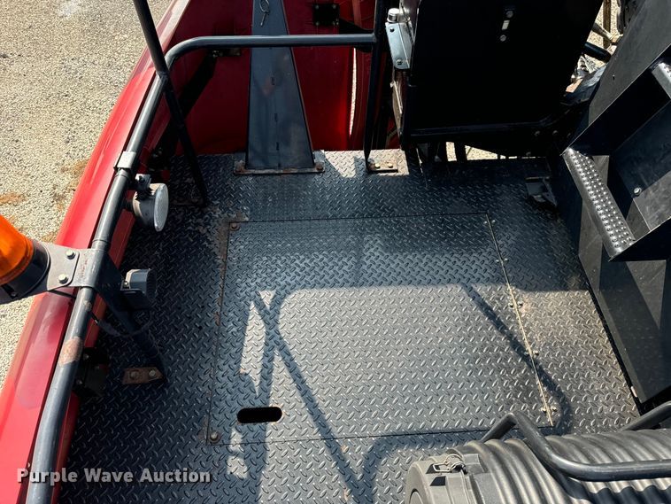 image for item DV5825 2006 Case IH AFX8010 combine