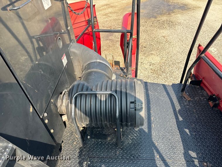 image for item DV5825 2006 Case IH AFX8010 combine