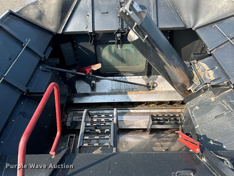 image for item DV5825 2006 Case IH AFX8010 combine