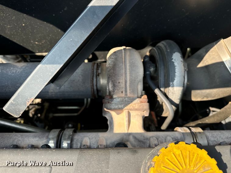 image for item DV5825 2006 Case IH AFX8010 combine