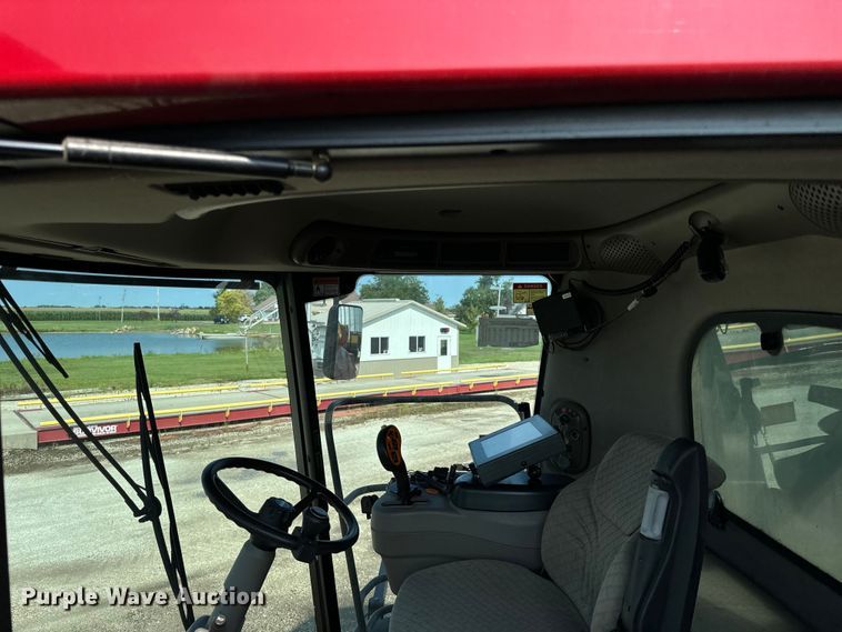 image for item DV5825 2006 Case IH AFX8010 combine