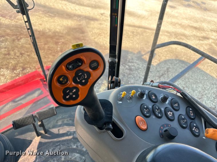 image for item DV5825 2006 Case IH AFX8010 combine