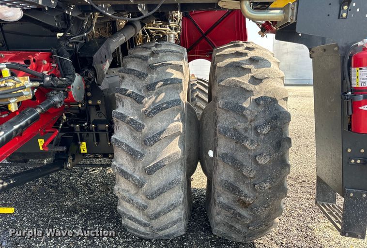 image for item DV5825 2006 Case IH AFX8010 combine