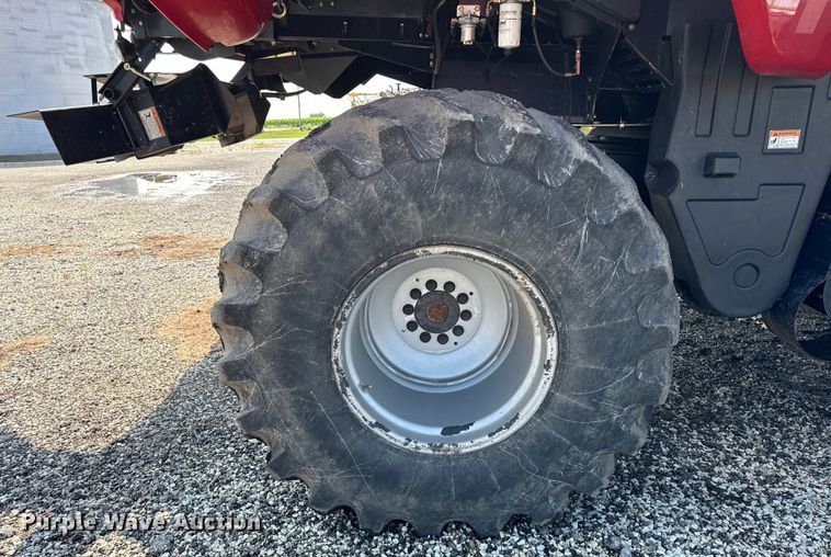 image for item DV5825 2006 Case IH AFX8010 combine