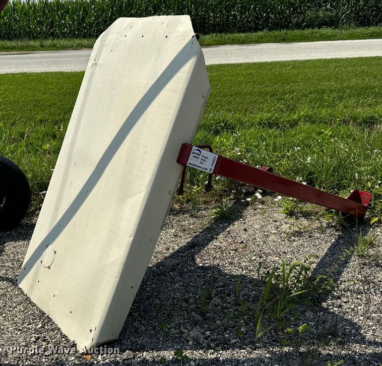 image for item DV5827 Case 706 tractor canopy 