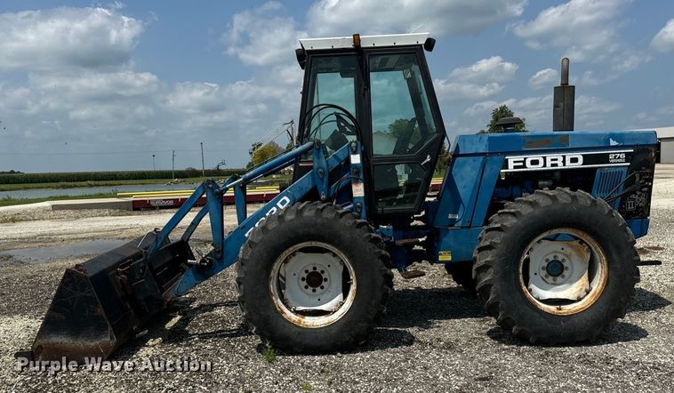 image for item DV5828 1989 Ford Versatile 276 4WD bi-directional tractor