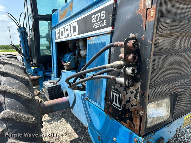 image for item DV5828 1989 Ford Versatile 276 4WD bi-directional tractor