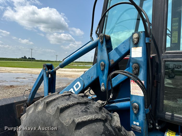 image for item DV5828 1989 Ford Versatile 276 4WD bi-directional tractor