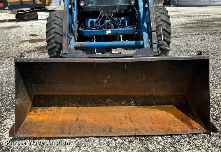 image for item DV5828 1989 Ford Versatile 276 4WD bi-directional tractor