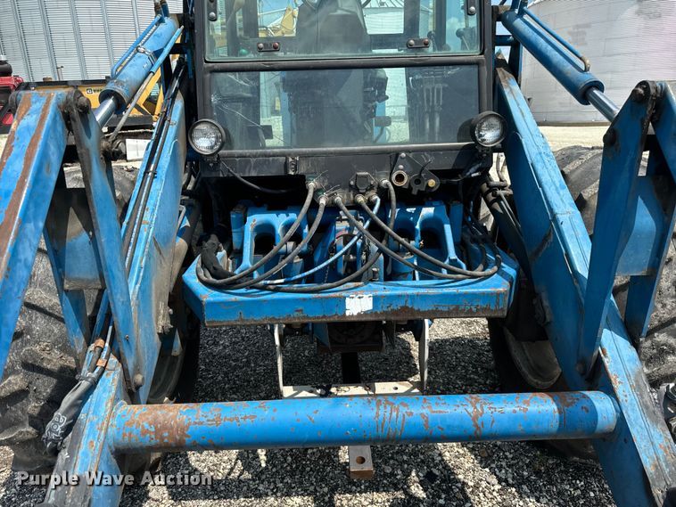 image for item DV5828 1989 Ford Versatile 276 4WD bi-directional tractor