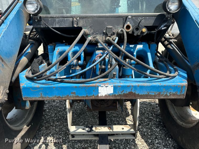 image for item DV5828 1989 Ford Versatile 276 4WD bi-directional tractor