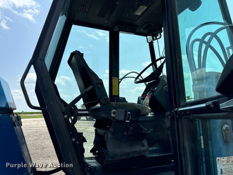 image for item DV5828 1989 Ford Versatile 276 4WD bi-directional tractor