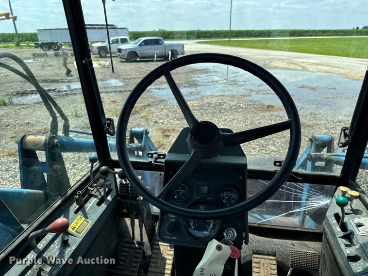 image for item DV5828 1989 Ford Versatile 276 4WD bi-directional tractor