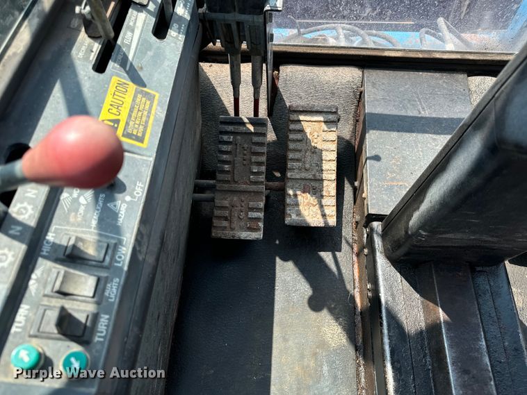 image for item DV5828 1989 Ford Versatile 276 4WD bi-directional tractor