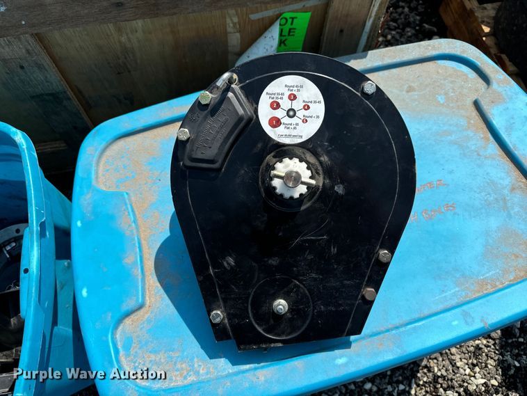 image for item DV5829 Kinze 2500 planter parts 