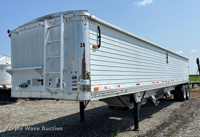 image for item DV5832 2000 Timpte  grain trailer