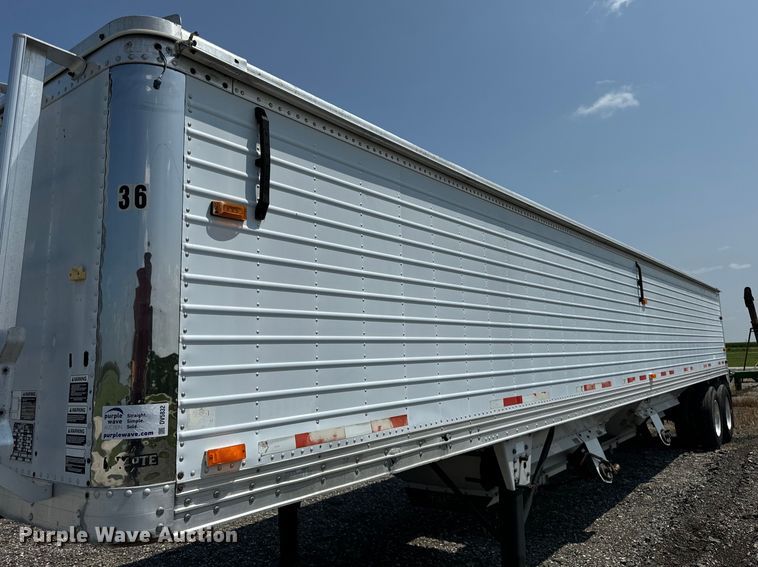 image for item DV5832 2000 Timpte  grain trailer