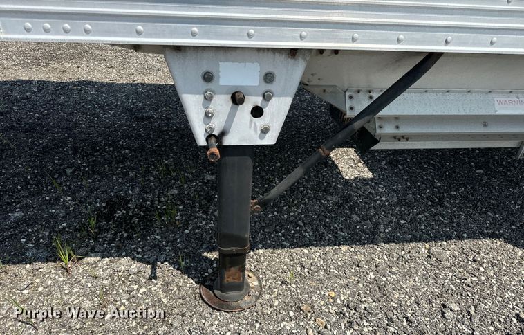 image for item DV5832 2000 Timpte  grain trailer