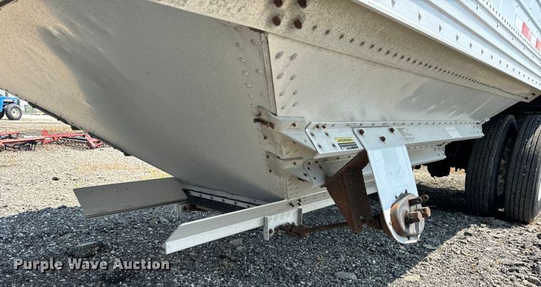 image for item DV5832 2000 Timpte  grain trailer