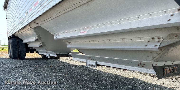 image for item DV5832 2000 Timpte  grain trailer