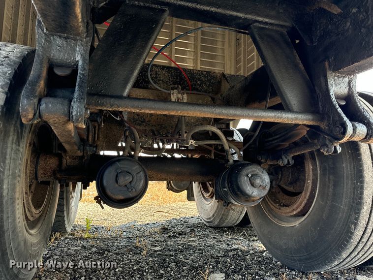 image for item DV5832 2000 Timpte  grain trailer