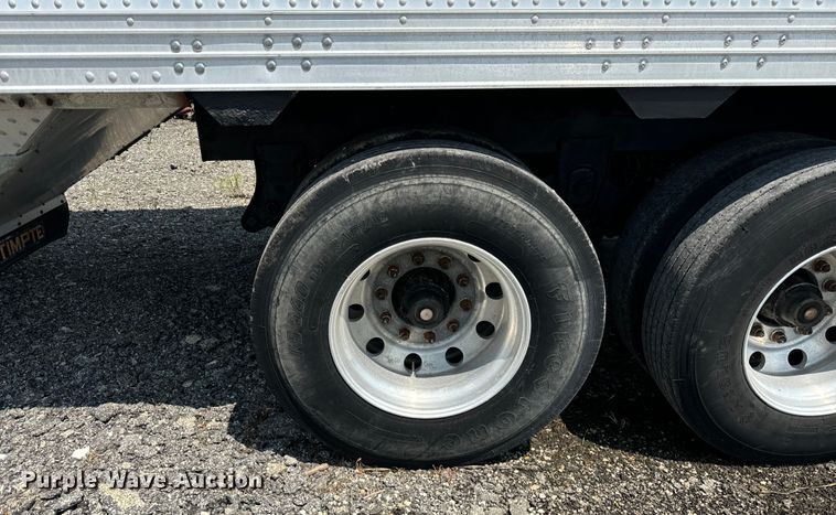 image for item DV5832 2000 Timpte  grain trailer
