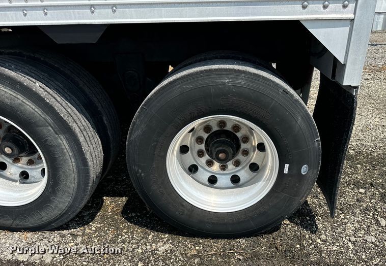 image for item DV5832 2000 Timpte  grain trailer