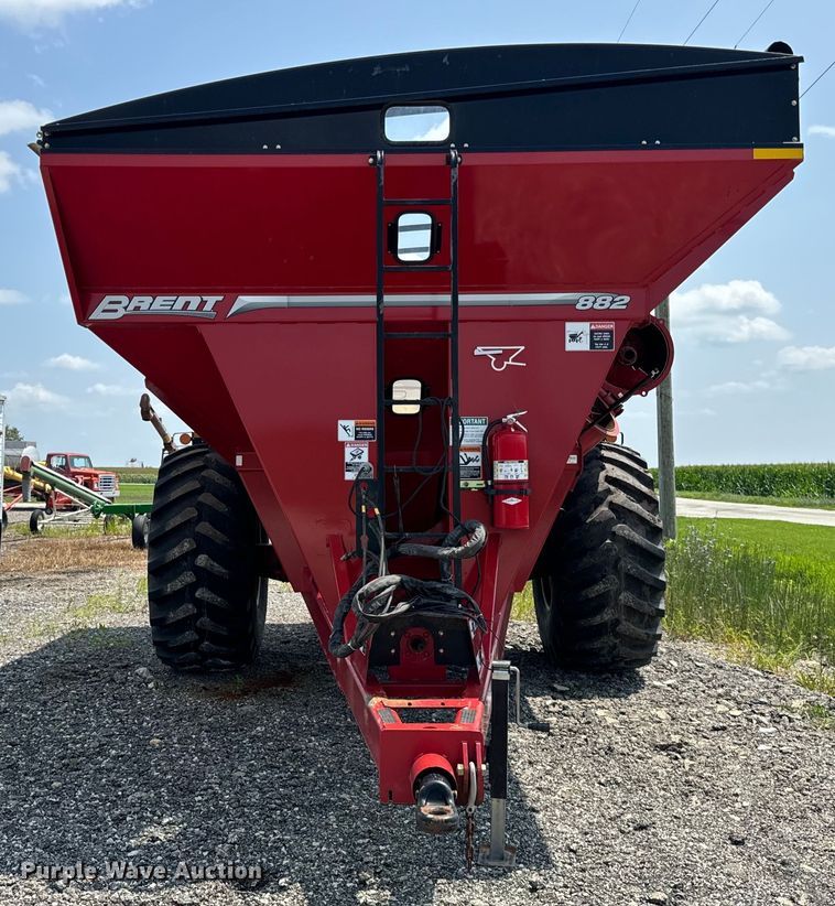 image for item DV5833 Brent  882 grain cart