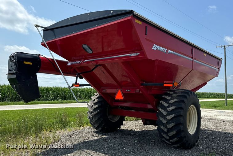 image for item DV5833 Brent  882 grain cart