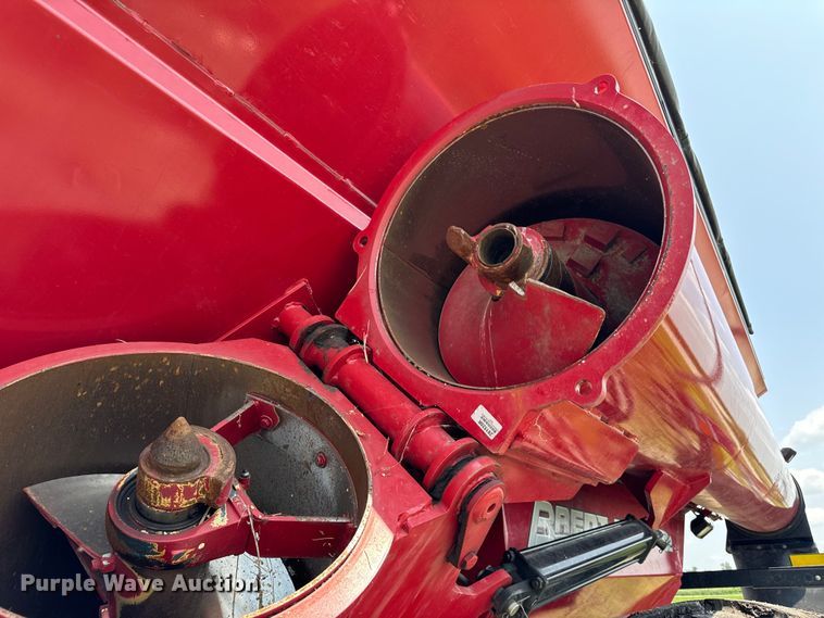 image for item DV5833 Brent  882 grain cart