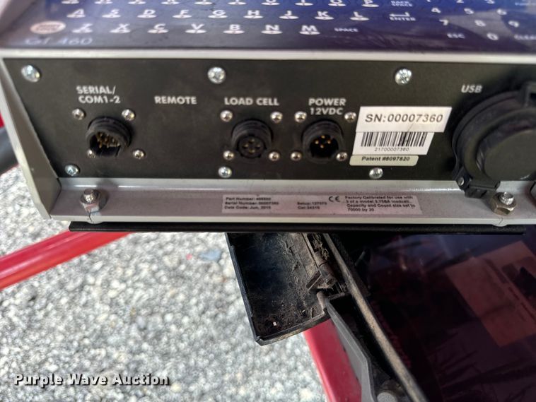 image for item DV5833 Brent  882 grain cart