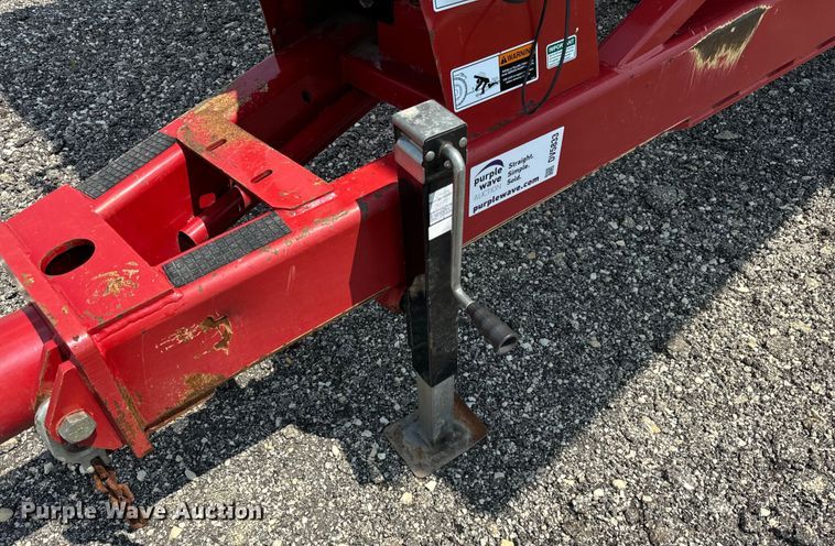 image for item DV5833 Brent  882 grain cart