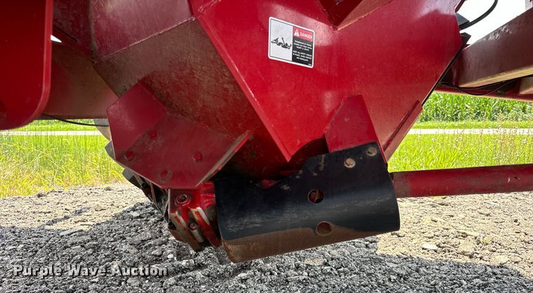 image for item DV5833 Brent  882 grain cart